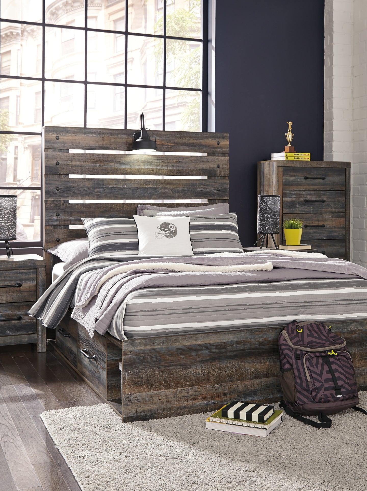 Drystan Panel Bed With 4 Storage Drawers