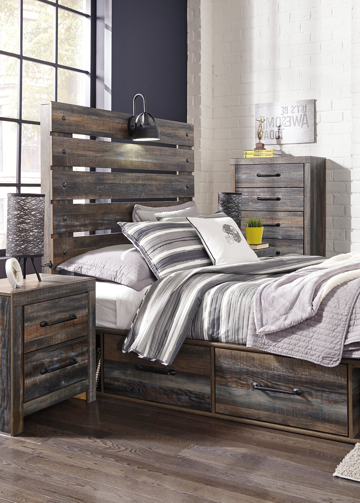 Drystan Panel Bed With 4 Storage Drawers