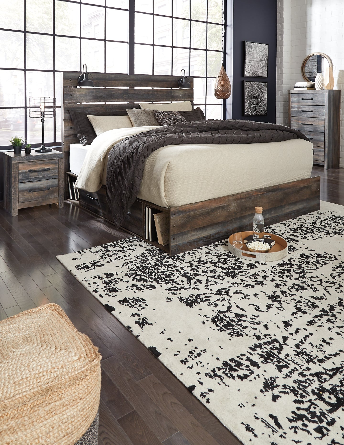 Drystan Panel Bed With 4 Storage Drawers