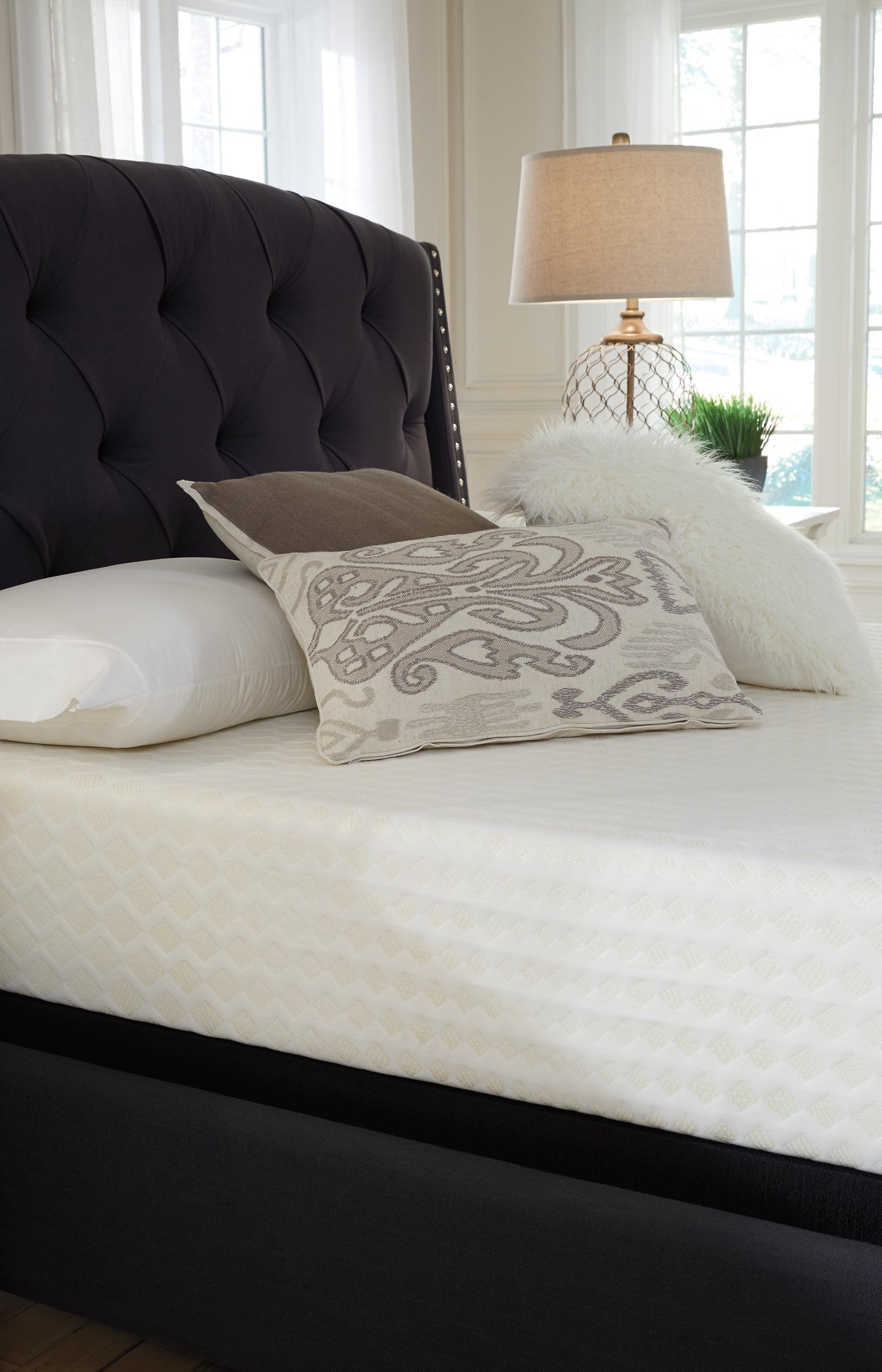 Ashley Express - 10 Inch Chime Memory Foam Mattress
