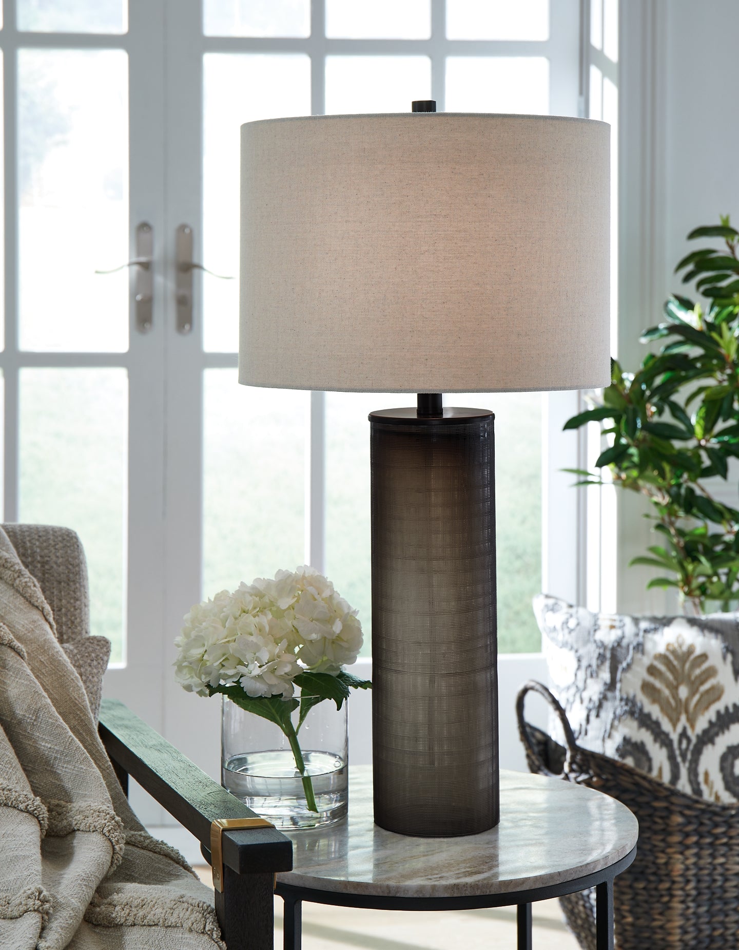 Frosted glass deals table lamp