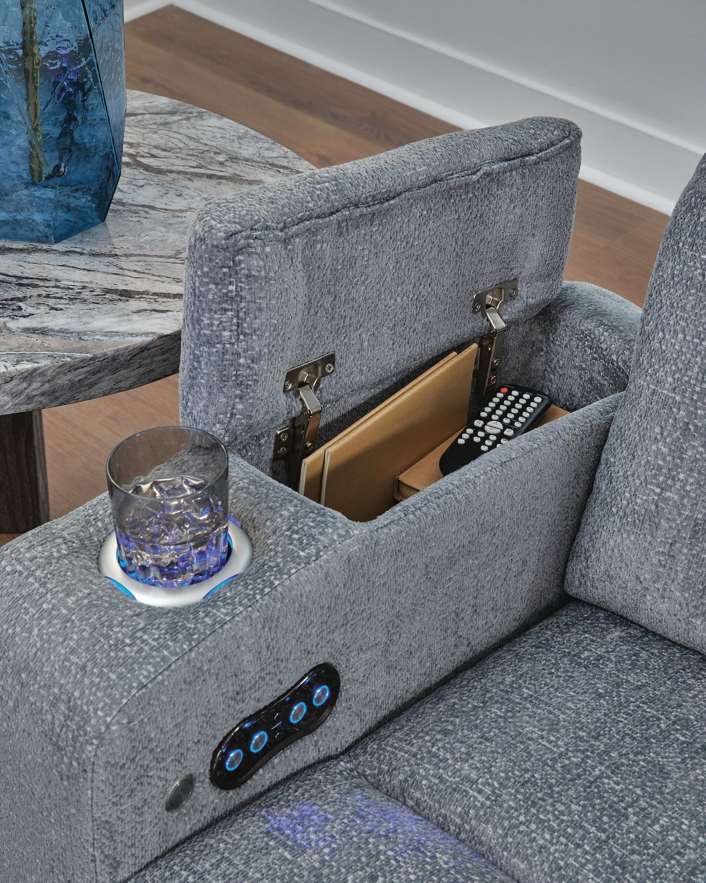 Studio Cave PWR REC Loveseat/CON/ADJ HDRST